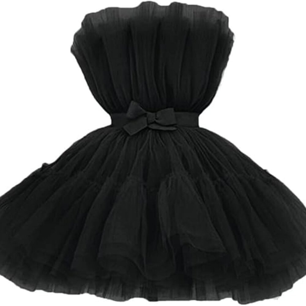 NWOT Black Tulle Kendall Jenner Dress